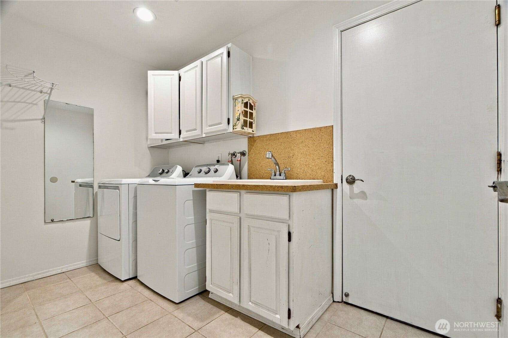 1603 Ilwaco Avenue NE, Renton, WA 98059 1603 Ilwaco Avenue NE, Renton, WA 98059