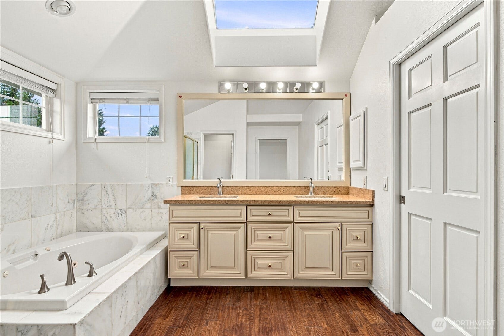 1603 Ilwaco Avenue NE, Renton, WA 98059 1603 Ilwaco Avenue NE, Renton, WA 98059