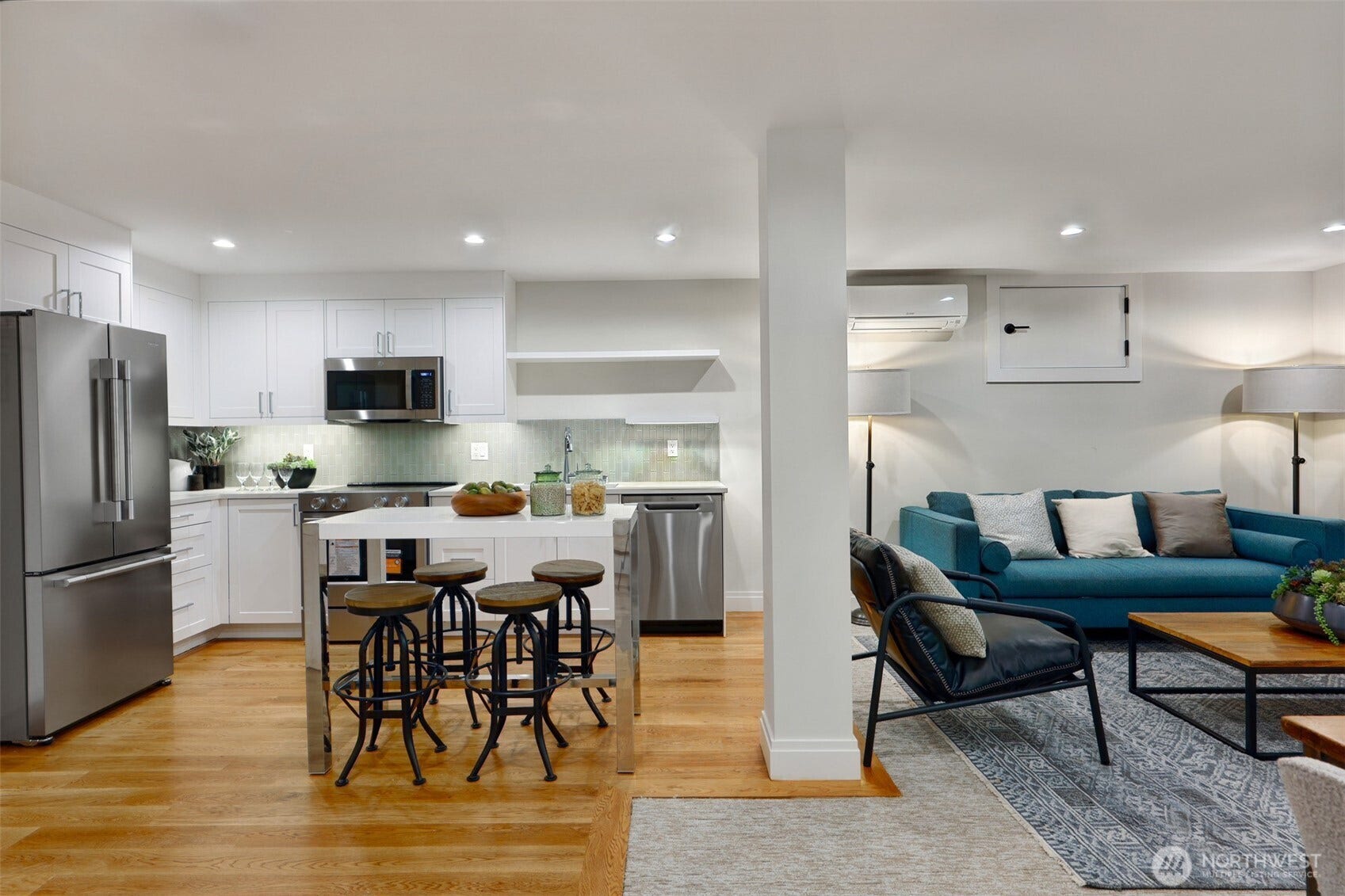 2004 McGilvra Boulevard E, Seattle, WA 98112 2004 McGilvra Boulevard E, Seattle, WA 98112