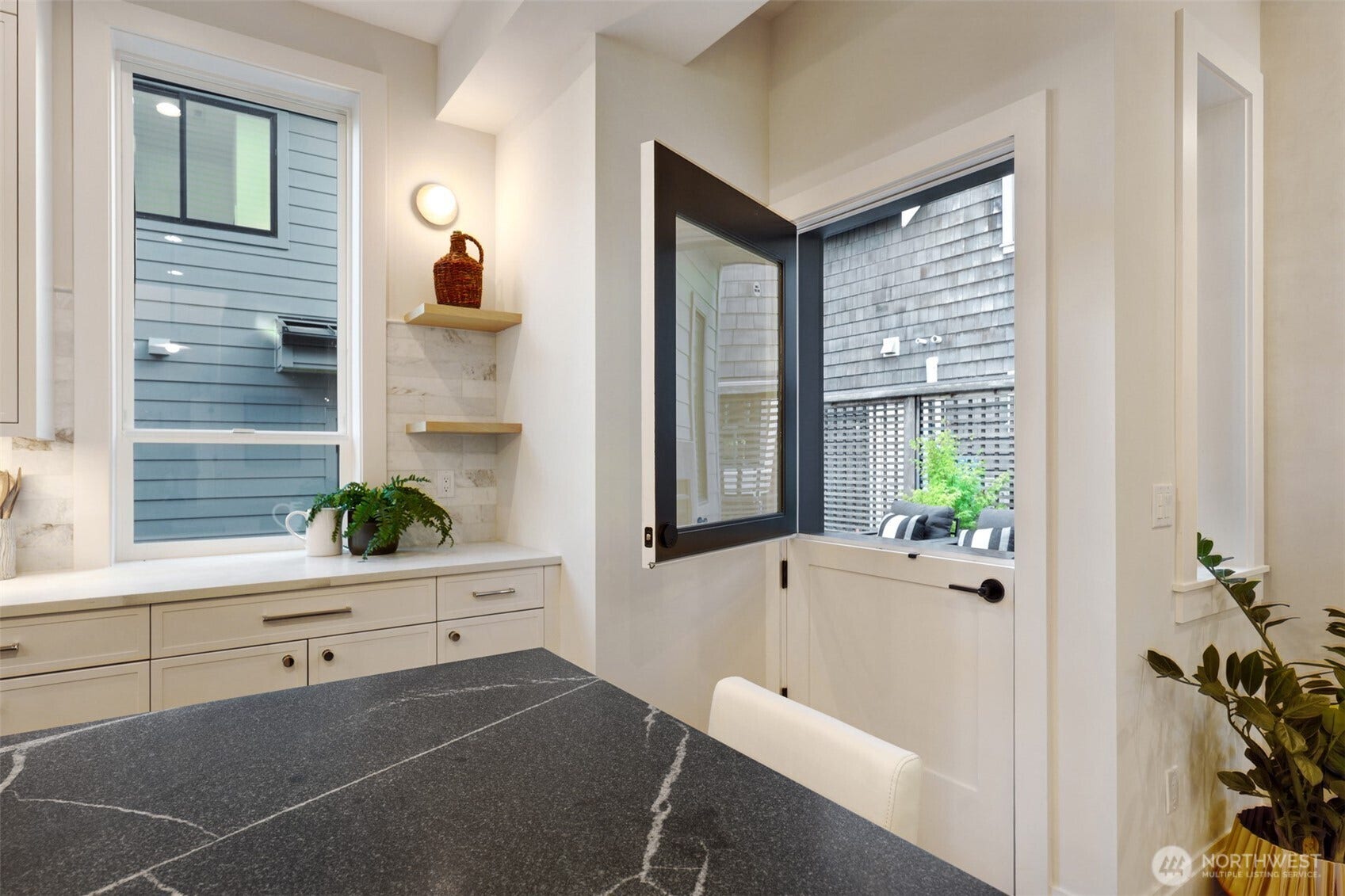 2004 McGilvra Boulevard E, Seattle, WA 98112 2004 McGilvra Boulevard E, Seattle, WA 98112
