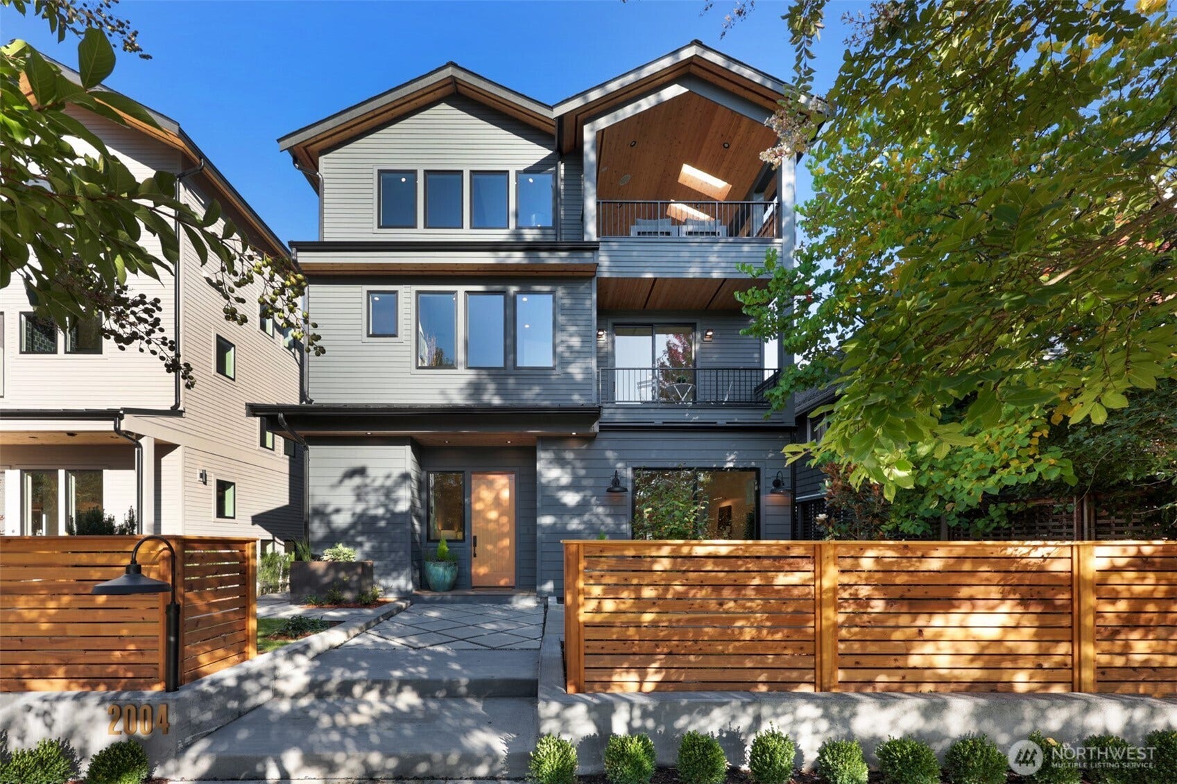 2004 McGilvra Boulevard E, Seattle, WA 98112 2004 McGilvra Boulevard E, Seattle, WA 98112
