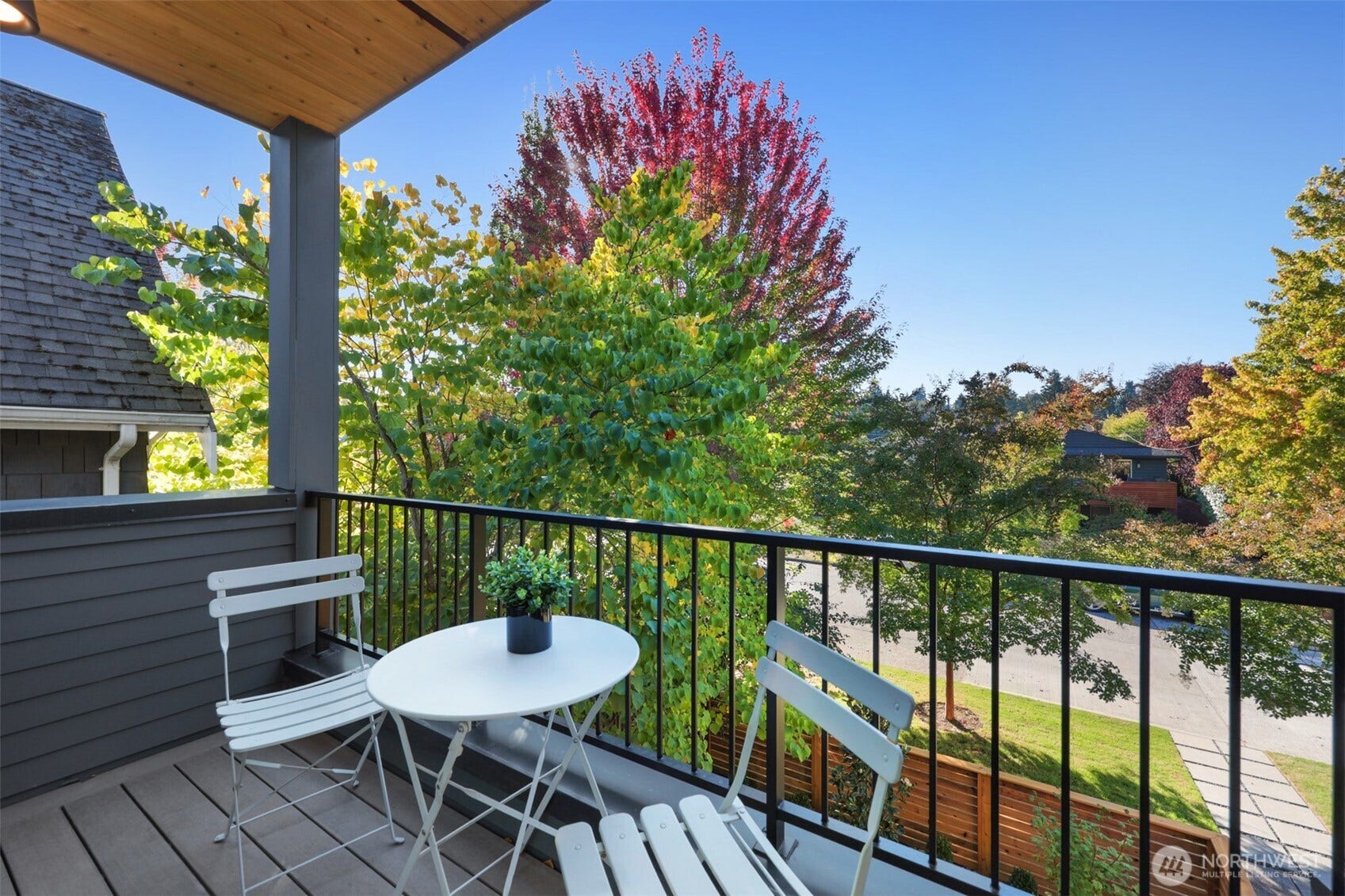 2004 McGilvra Boulevard E, Seattle, WA 98112 2004 McGilvra Boulevard E, Seattle, WA 98112