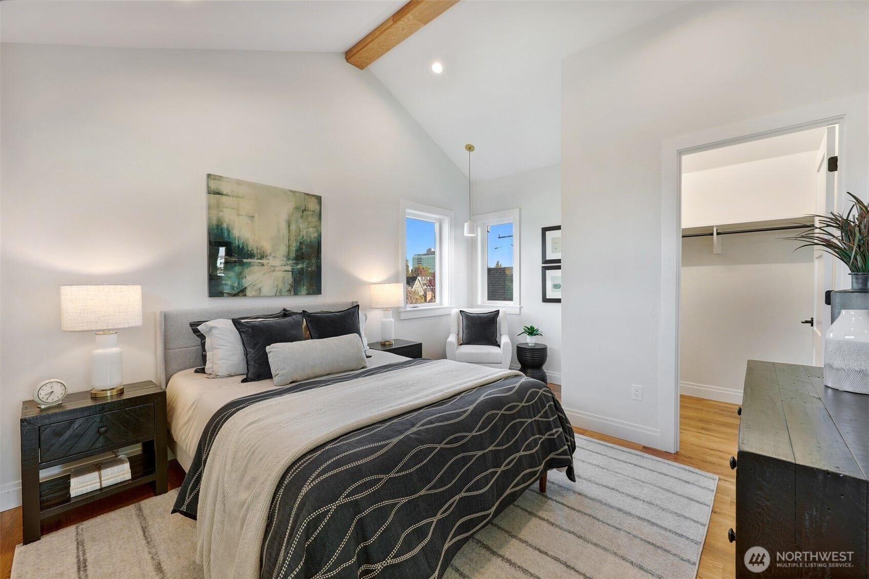 2004 McGilvra Boulevard E, Seattle, WA 98112 2004 McGilvra Boulevard E, Seattle, WA 98112