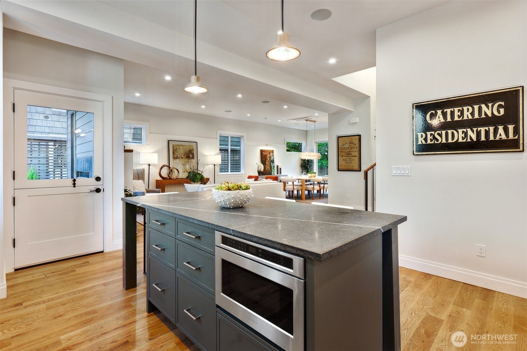2004 McGilvra Boulevard E, Seattle, WA 98112 2004 McGilvra Boulevard E, Seattle, WA 98112