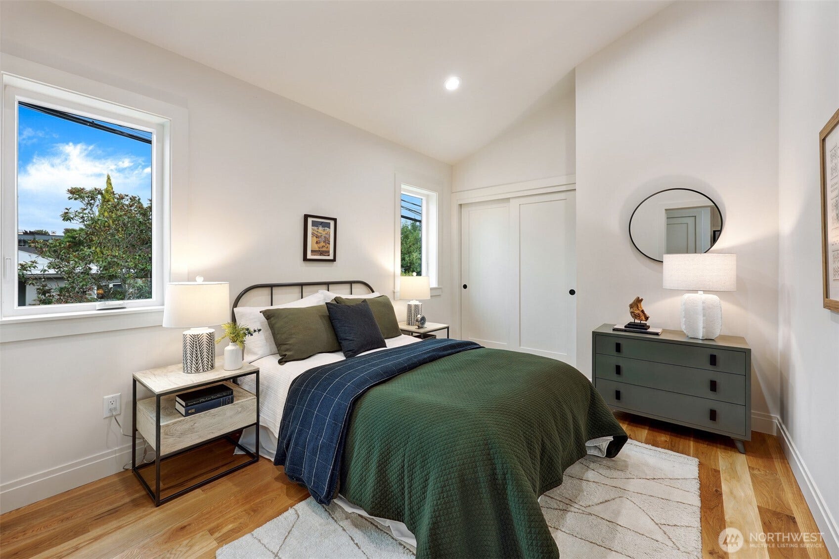 2004 McGilvra Boulevard E, Seattle, WA 98112 2004 McGilvra Boulevard E, Seattle, WA 98112