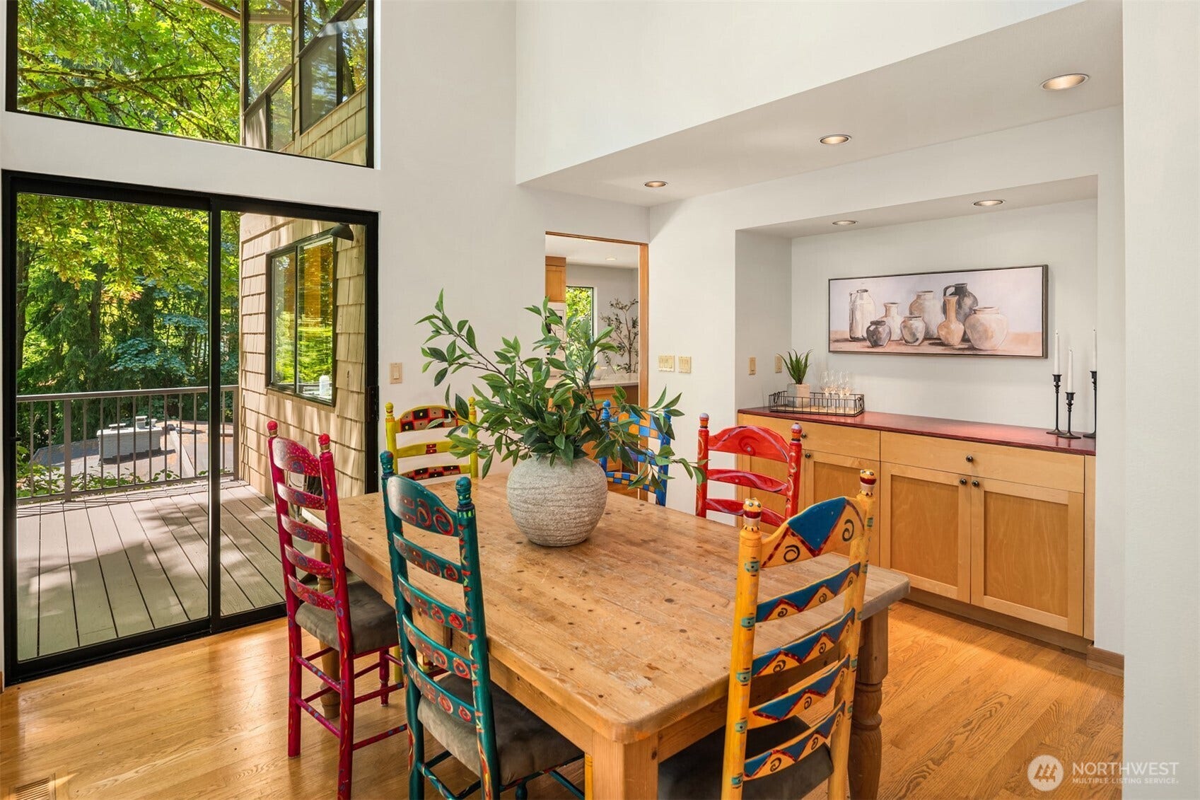 4336 E Mercer Way, Mercer Island, WA 98040 A handy built-in buffet makes serving a breeze.