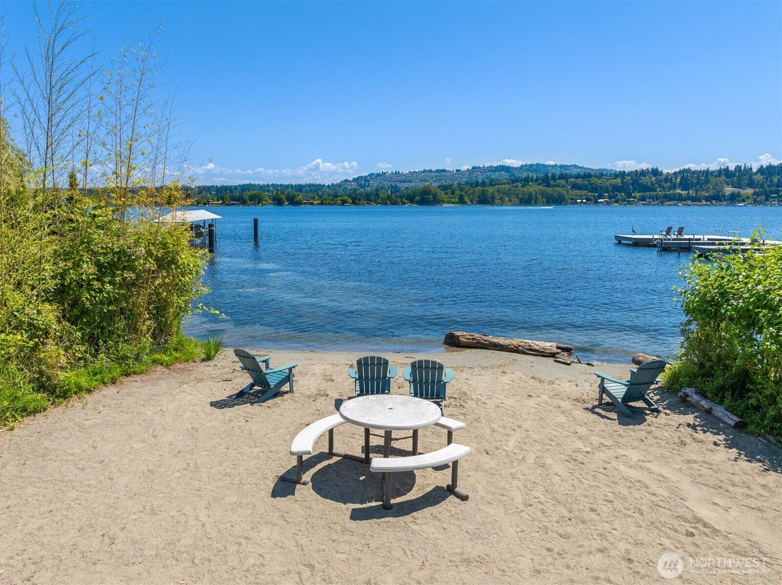 4336 E Mercer Way, Mercer Island, WA 98040 Picnic, play on the beach, or enjoy a refreshing swim.