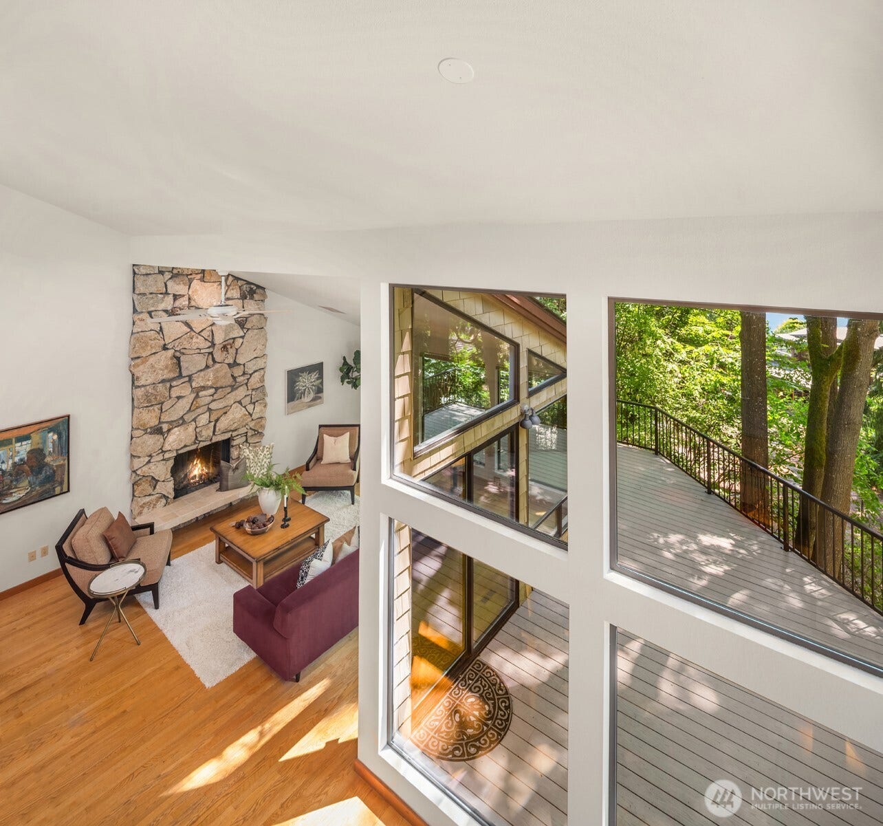 4336 E Mercer Way, Mercer Island, WA 98040 Expansive windows bring the outdoors in.