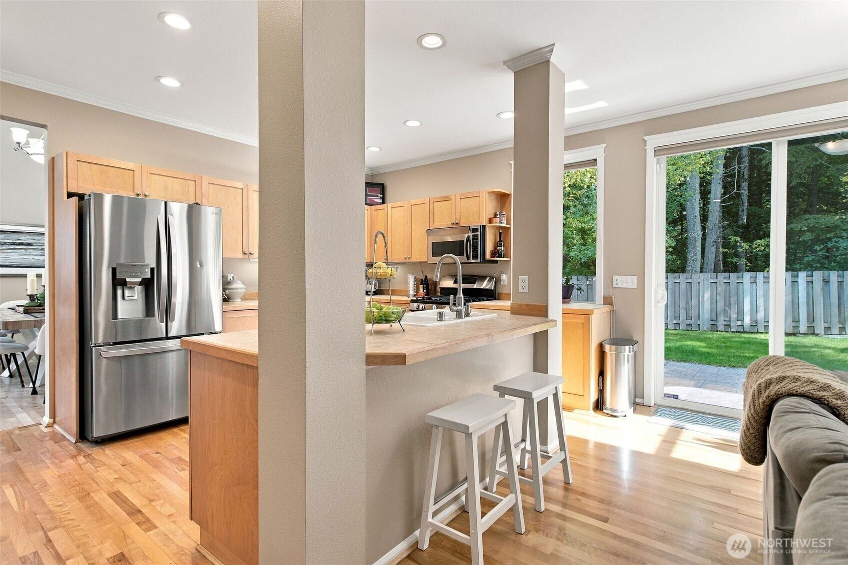 27402 Maple Ridge Way SE, Maple Valley, WA 98038 27402 Maple Ridge Way SE, Maple Valley, WA 98038