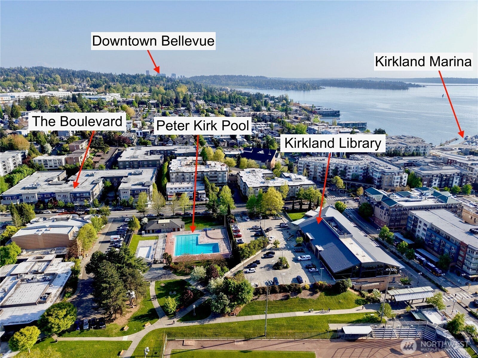 375 Kirkland Avenue, #204, Kirkland, WA 98033 Blocks to everything Kirkland has to offer!