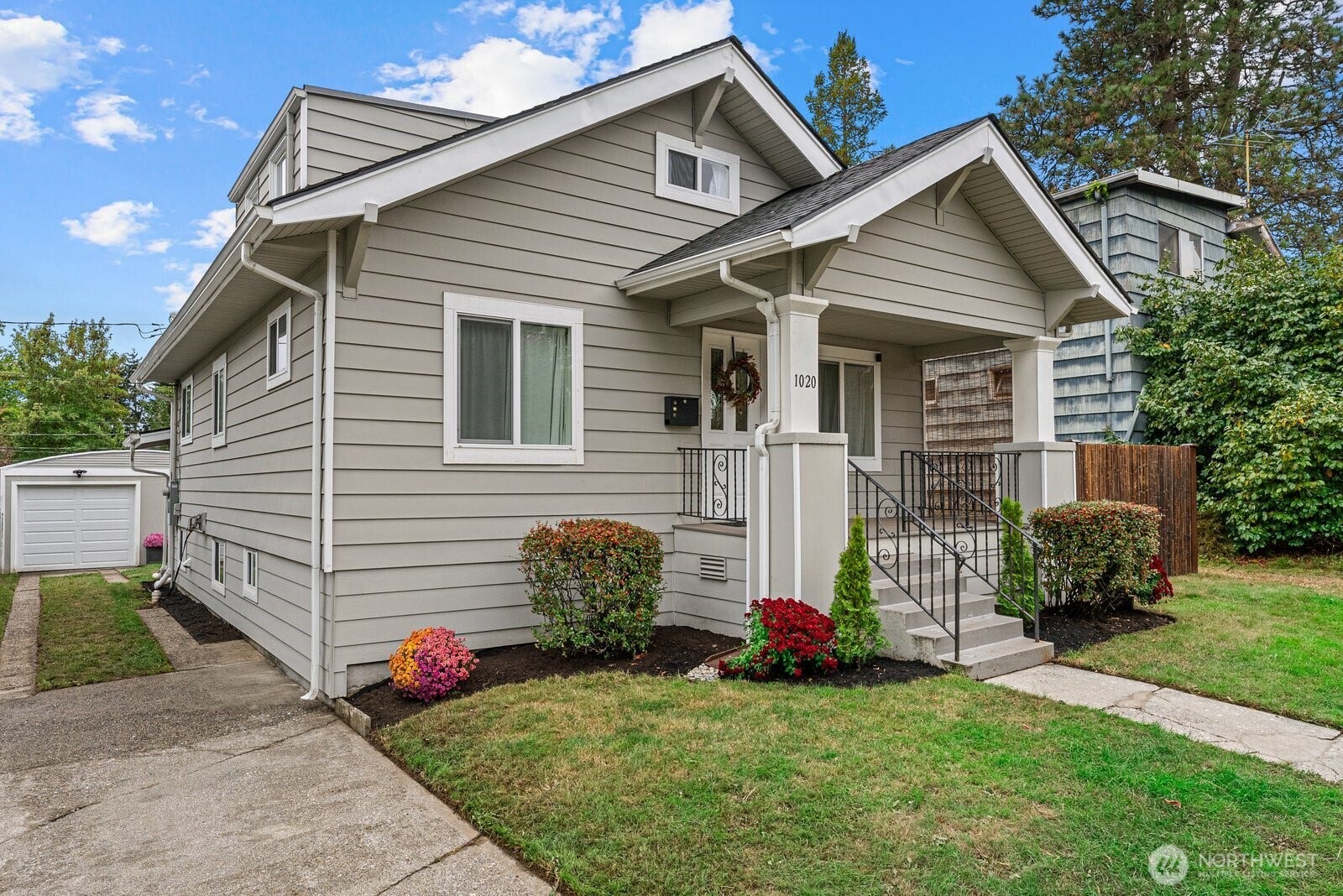 1020 S 43rd Street, Tacoma, WA 98418 Notice the long Driveway for additional off street parking.