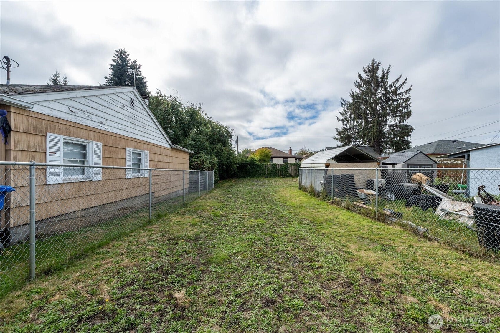 1002 N 10th Avenue, Kelso, WA 98626