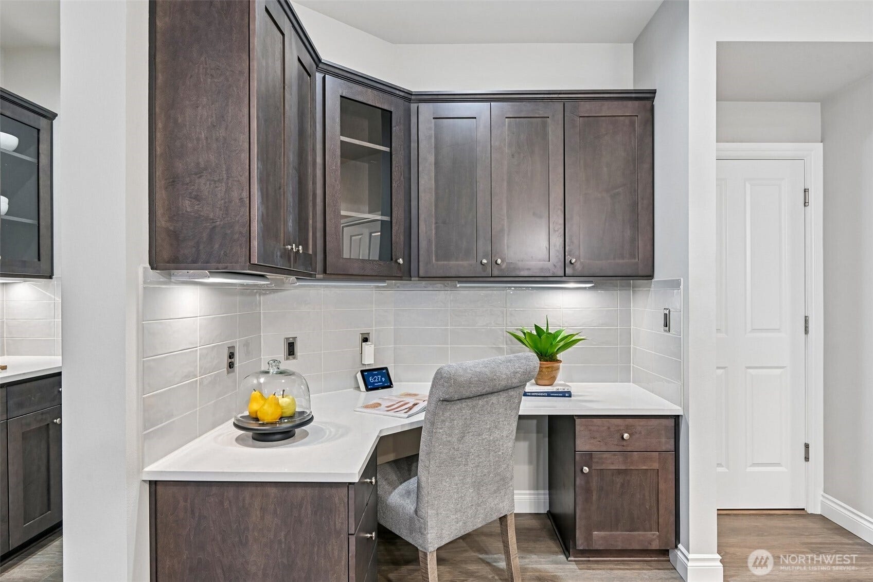 6414 SE 5th Place, Renton, WA 98059 6414 SE 5th Place, Renton, WA 98059