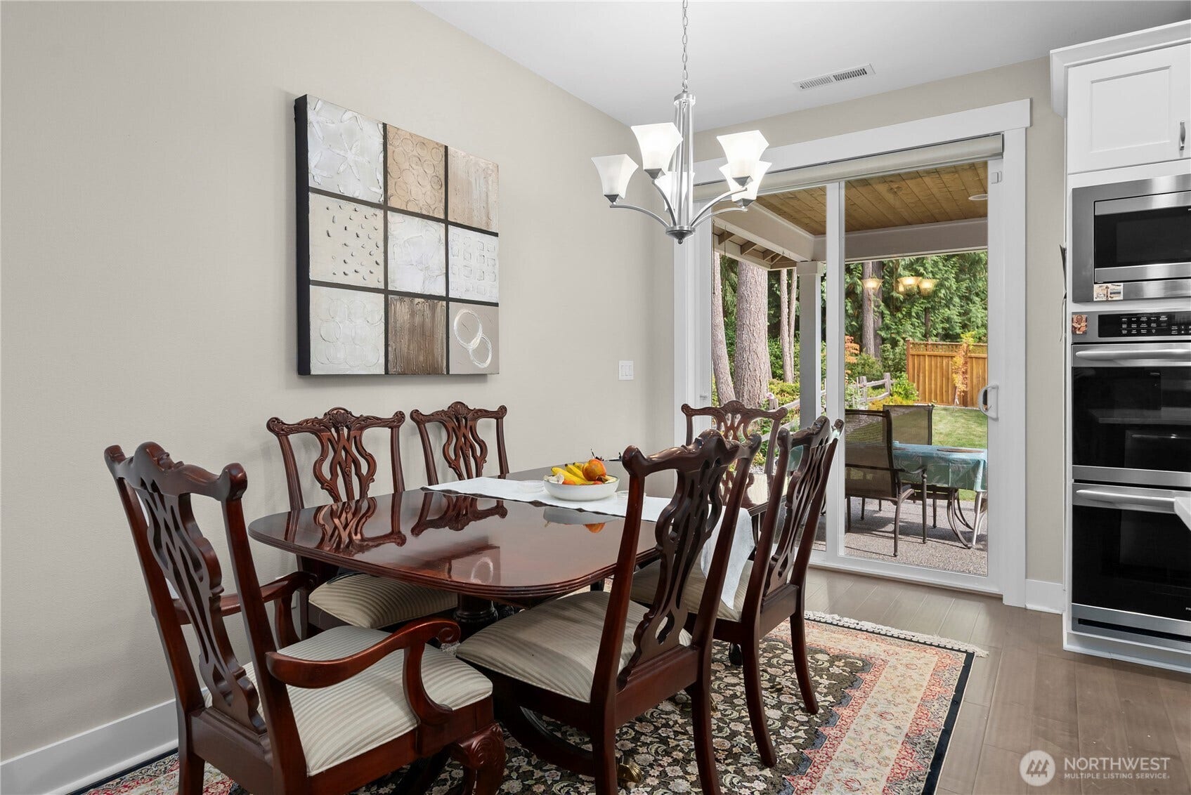 3413 Fox Court, Gig Harbor, WA 98335 Dining area is large enough for an entertainment-sized table.