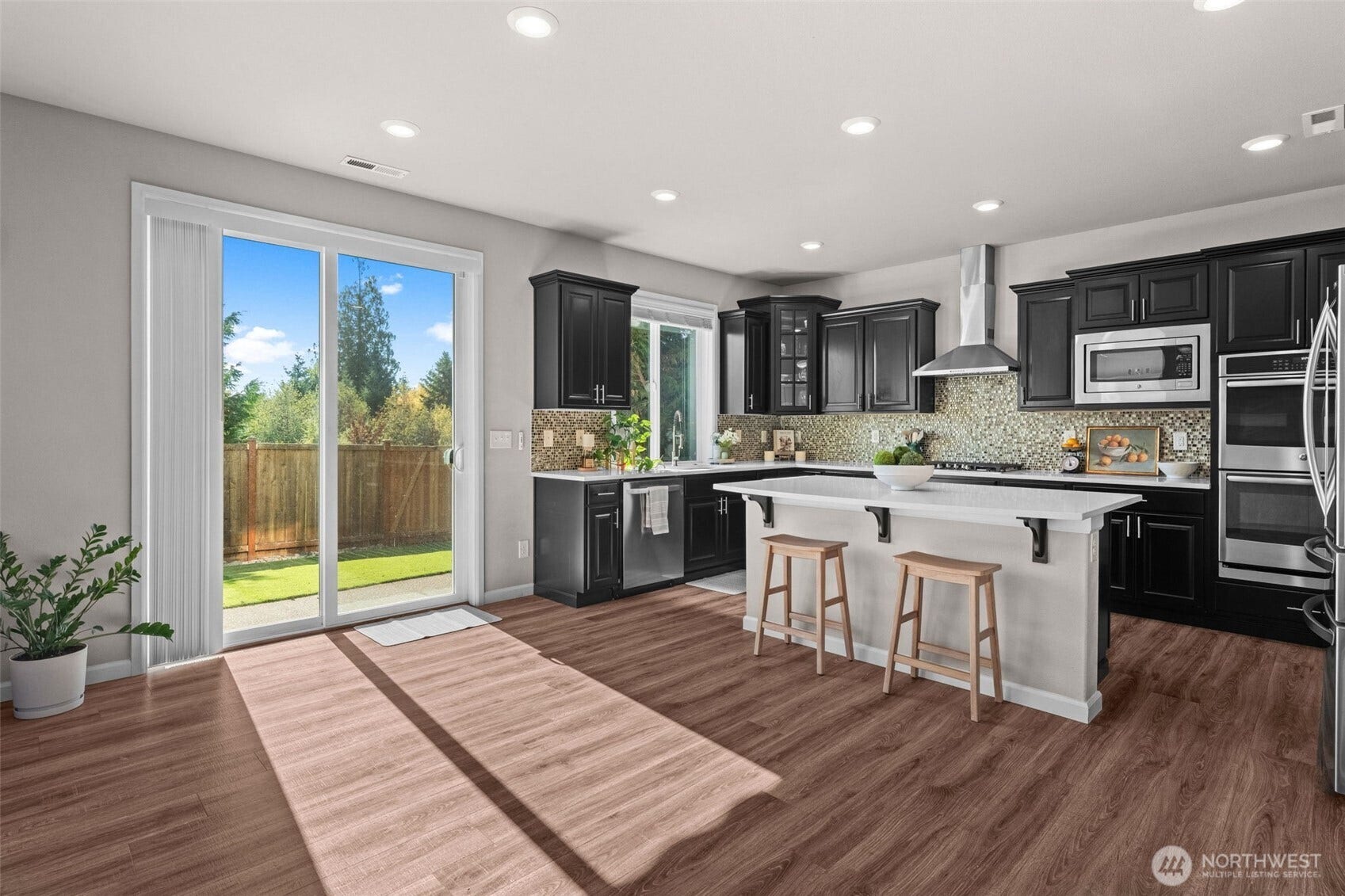 5034 Mariner Street, Gig Harbor, WA 98332 great natural light