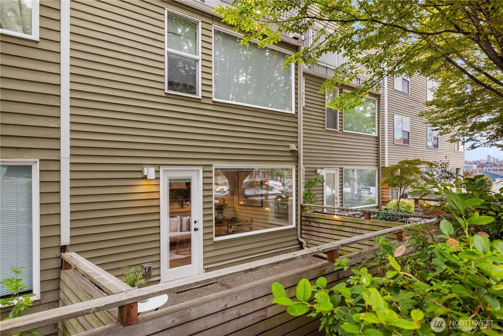 3420 Burke Avenue N, #A103, Seattle, WA 98103 3420 Burke Avenue N, #A103, Seattle, WA 98103