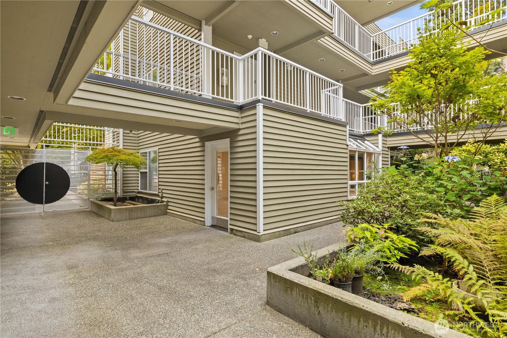 3420 Burke Avenue N, #A103, Seattle, WA 98103 3420 Burke Avenue N, #A103, Seattle, WA 98103