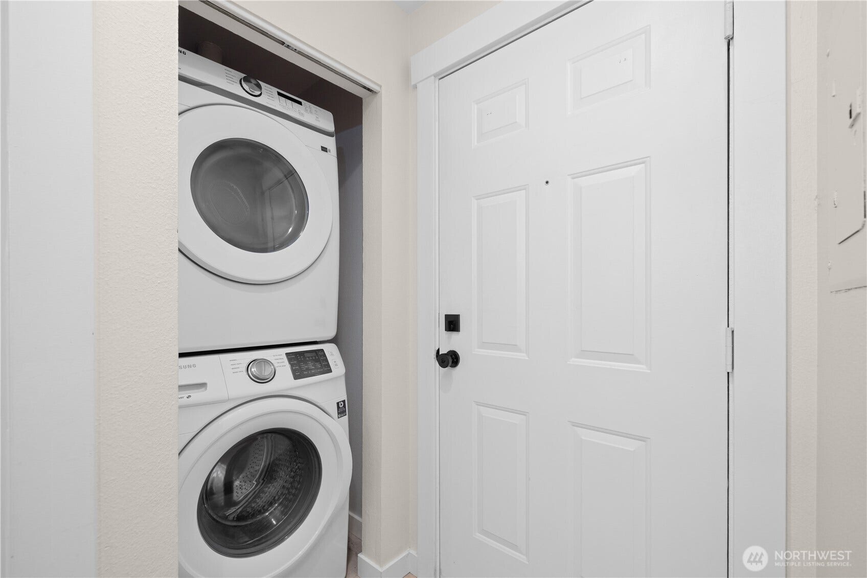 3420 Burke Avenue N, #A103, Seattle, WA 98103 3420 Burke Avenue N, #A103, Seattle, WA 98103