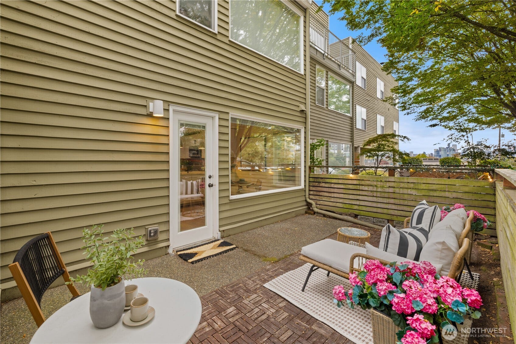3420 Burke Avenue N, #A103, Seattle, WA 98103 3420 Burke Avenue N, #A103, Seattle, WA 98103