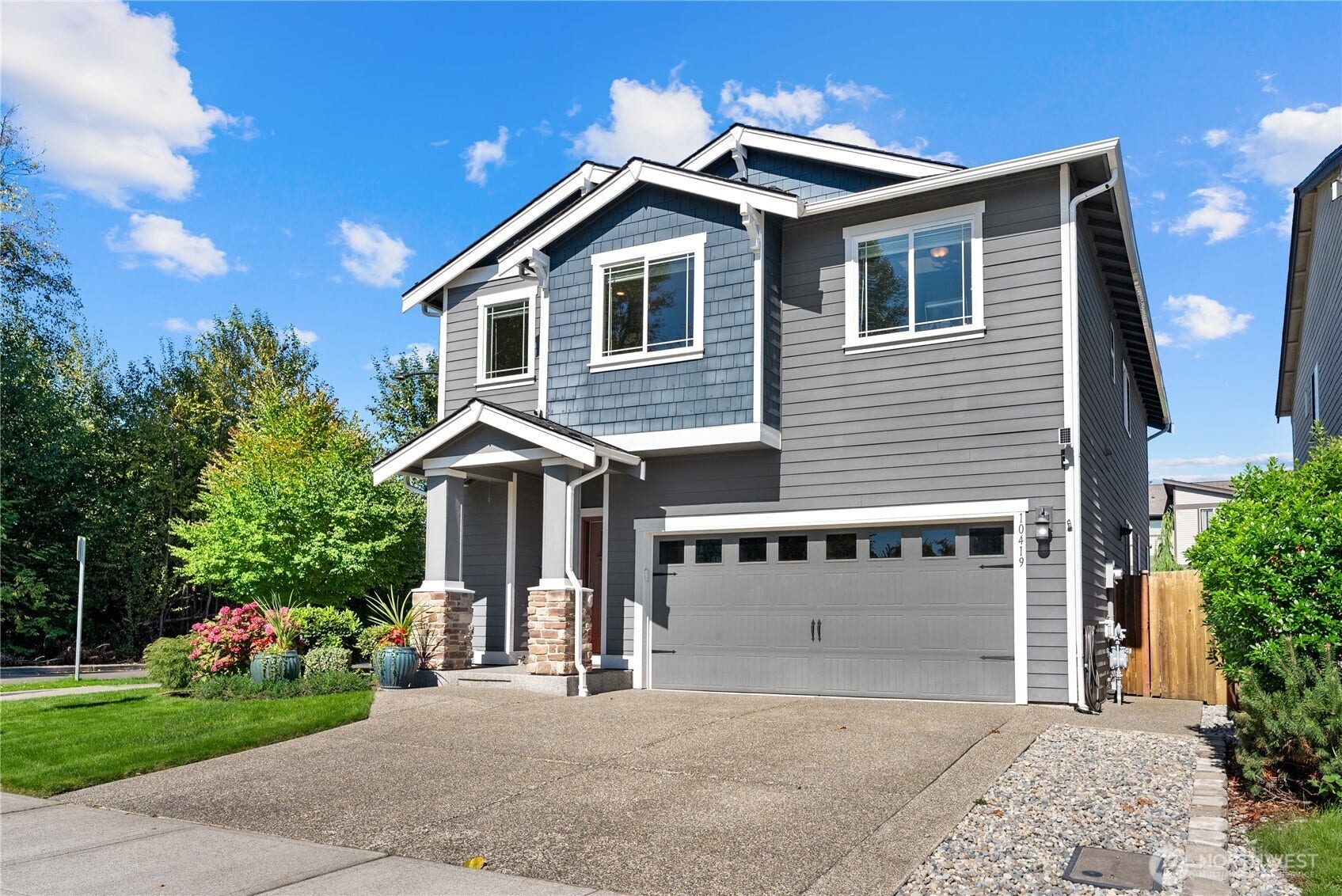 10419 11th Street Ct E, Edgewood, WA 98372 Fully Fenced around all sides and back.