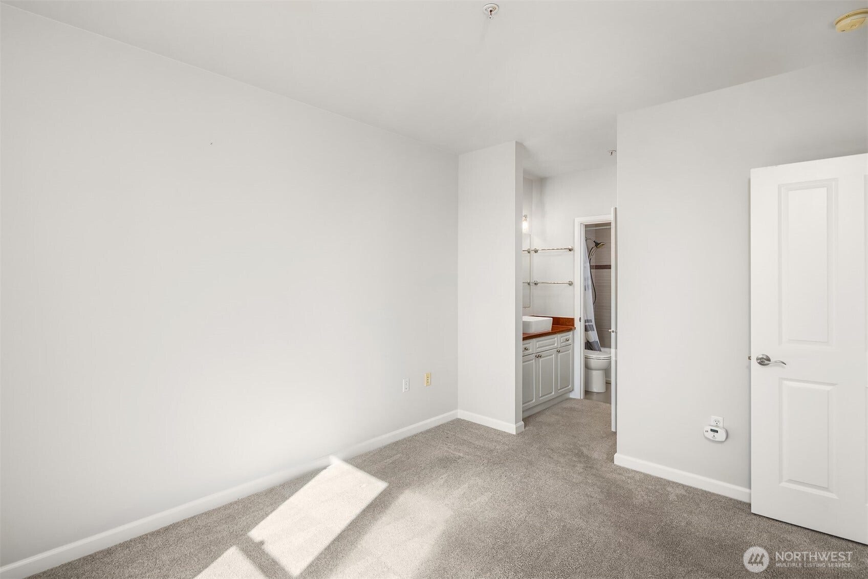 4343 Roosevelt Way NE, #601, Seattle, WA 98105 4343 Roosevelt Way NE, #601, Seattle, WA 98105