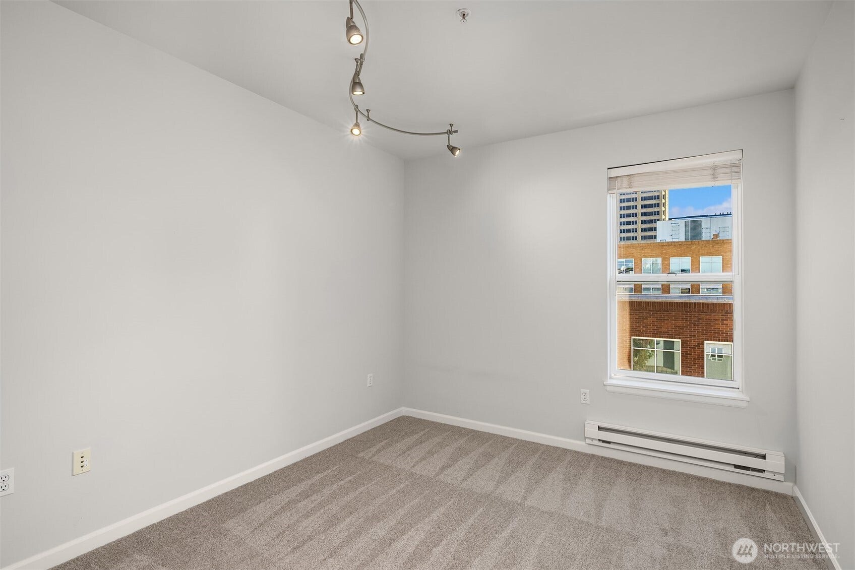 4343 Roosevelt Way NE, #601, Seattle, WA 98105 4343 Roosevelt Way NE, #601, Seattle, WA 98105