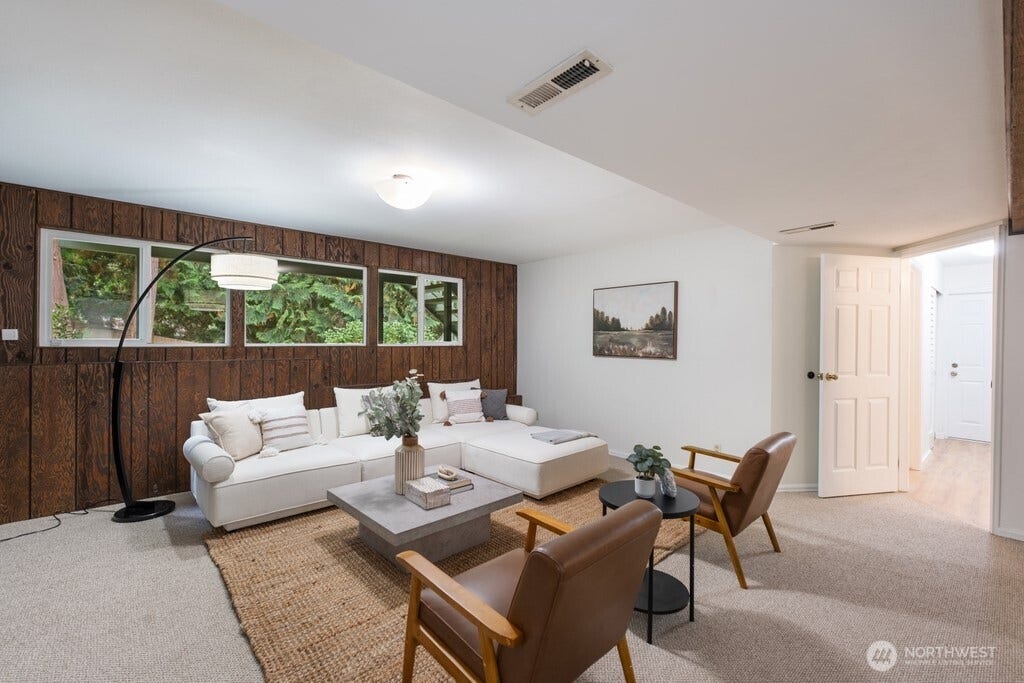 16817 NE 91st Street, Redmond, WA 98052 Newer Light Fixtures and Fresh paint and new carpet