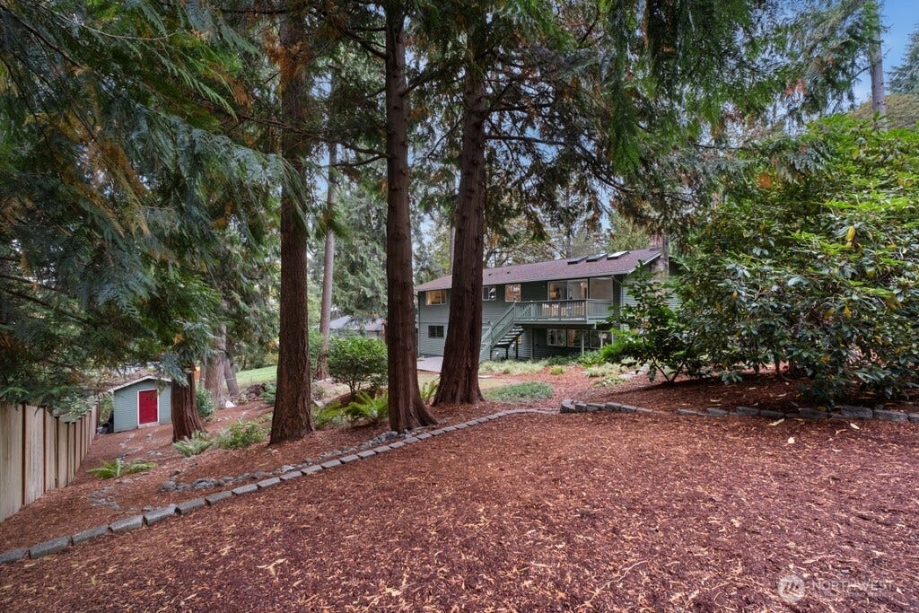 16817 NE 91st Street, Redmond, WA 98052 16817 NE 91st Street, Redmond, WA 98052