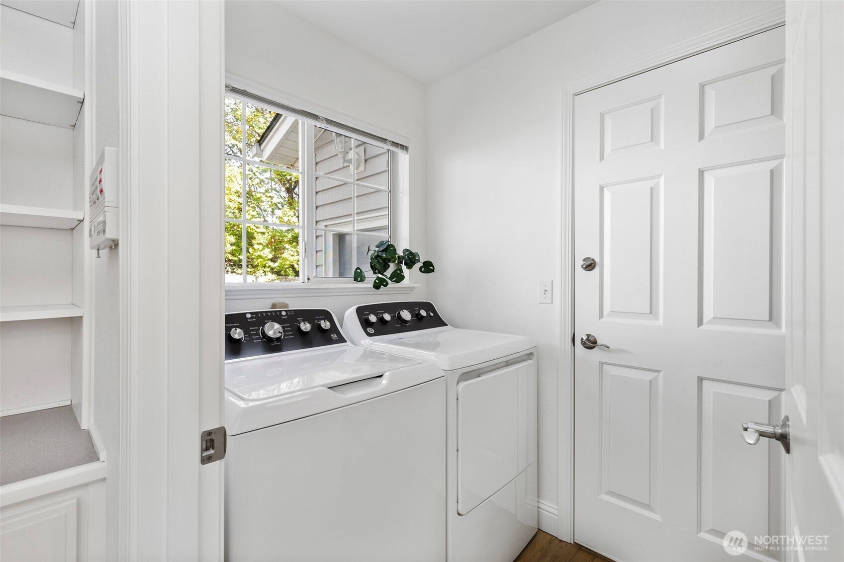 8157 Cottage Place NE, Bremerton, WA 98311