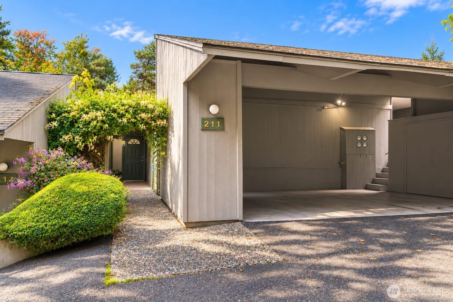 6356 138th Avenue NE, #211, Redmond, WA 98052 6356 138th Avenue NE, #211, Redmond, WA 98052