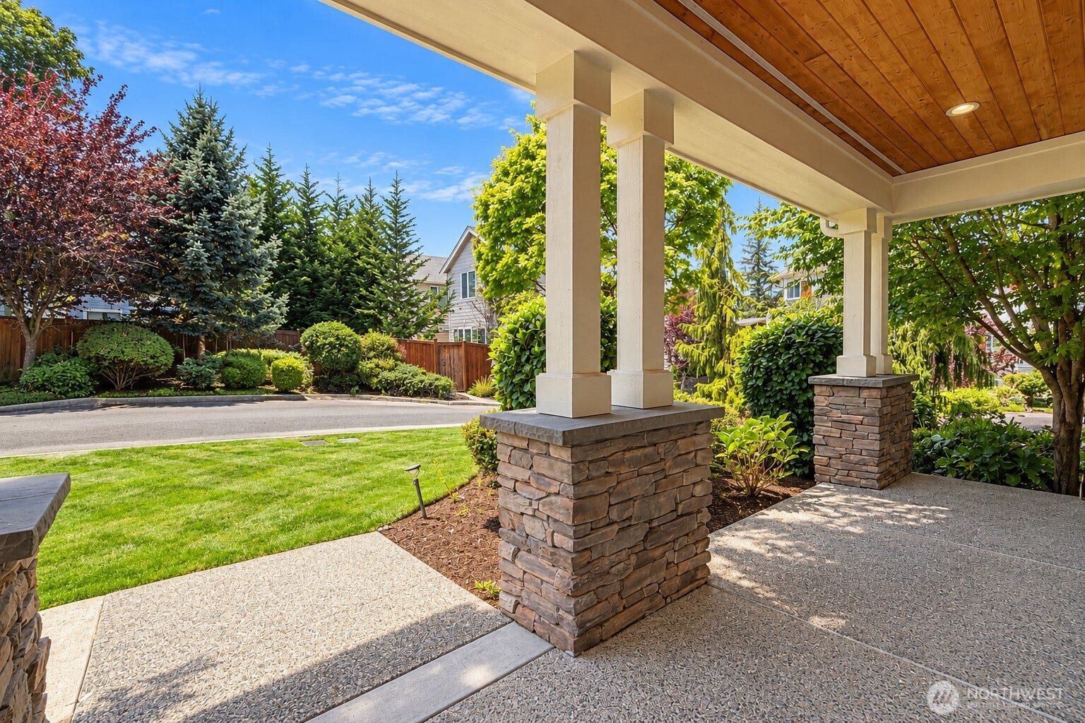 208 107th Place SE, Bellevue, WA 98004 208 107th Place SE, Bellevue, WA 98004
