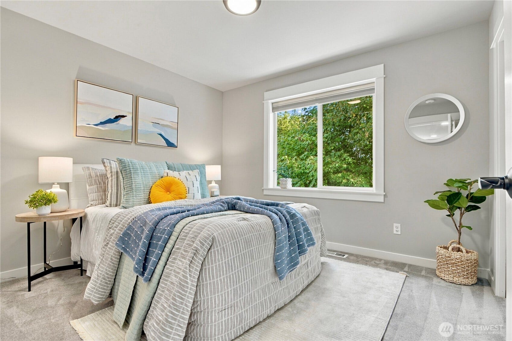 208 107th Place SE, Bellevue, WA 98004 208 107th Place SE, Bellevue, WA 98004