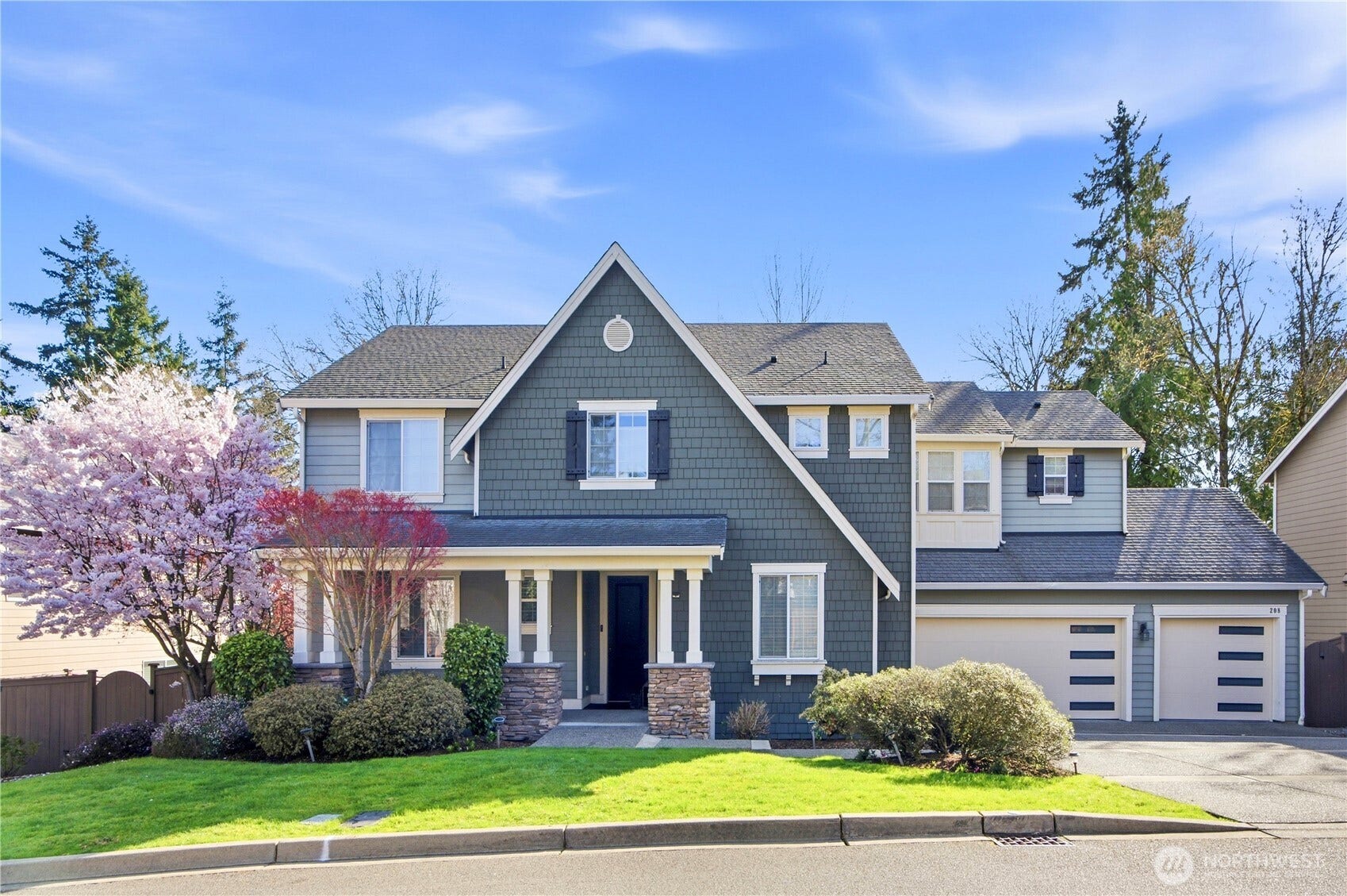 208 107th Place SE, Bellevue, WA 98004 208 107th Place SE, Bellevue, WA 98004