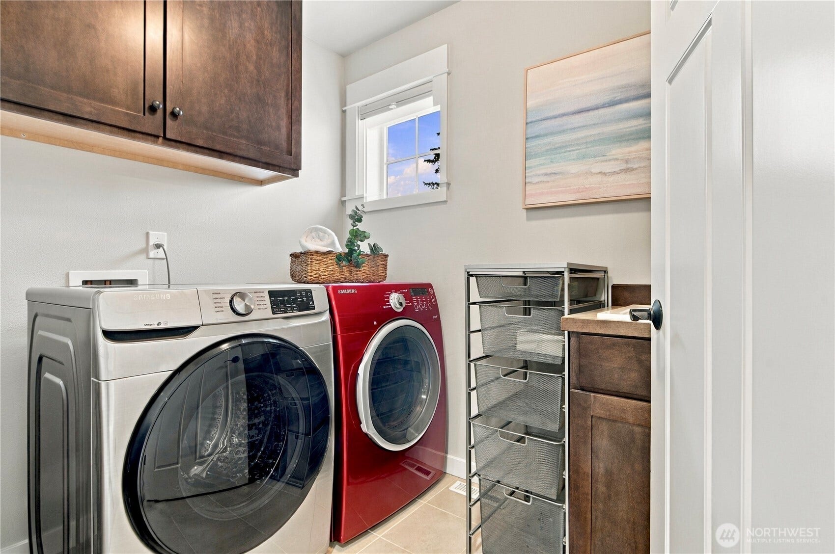 208 107th Place SE, Bellevue, WA 98004 208 107th Place SE, Bellevue, WA 98004