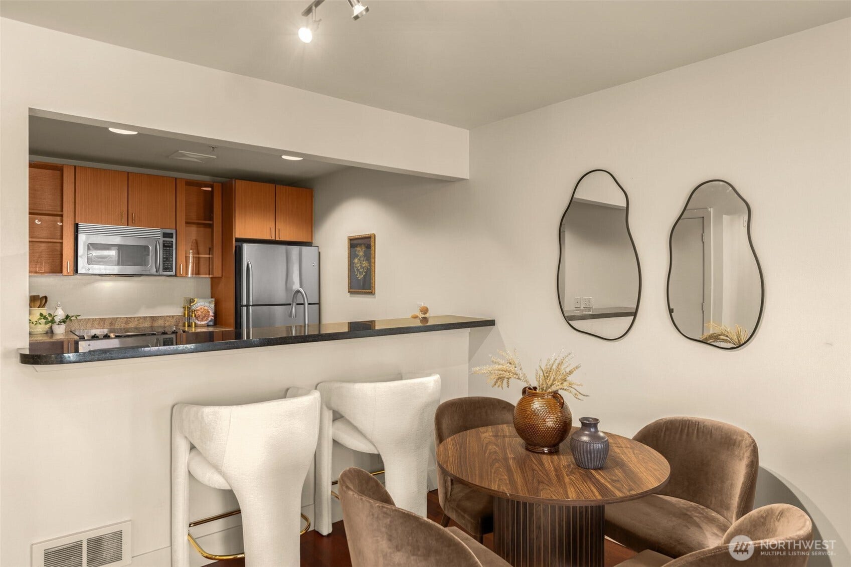 1711 E Olive Way, #413, Seattle, WA 98102