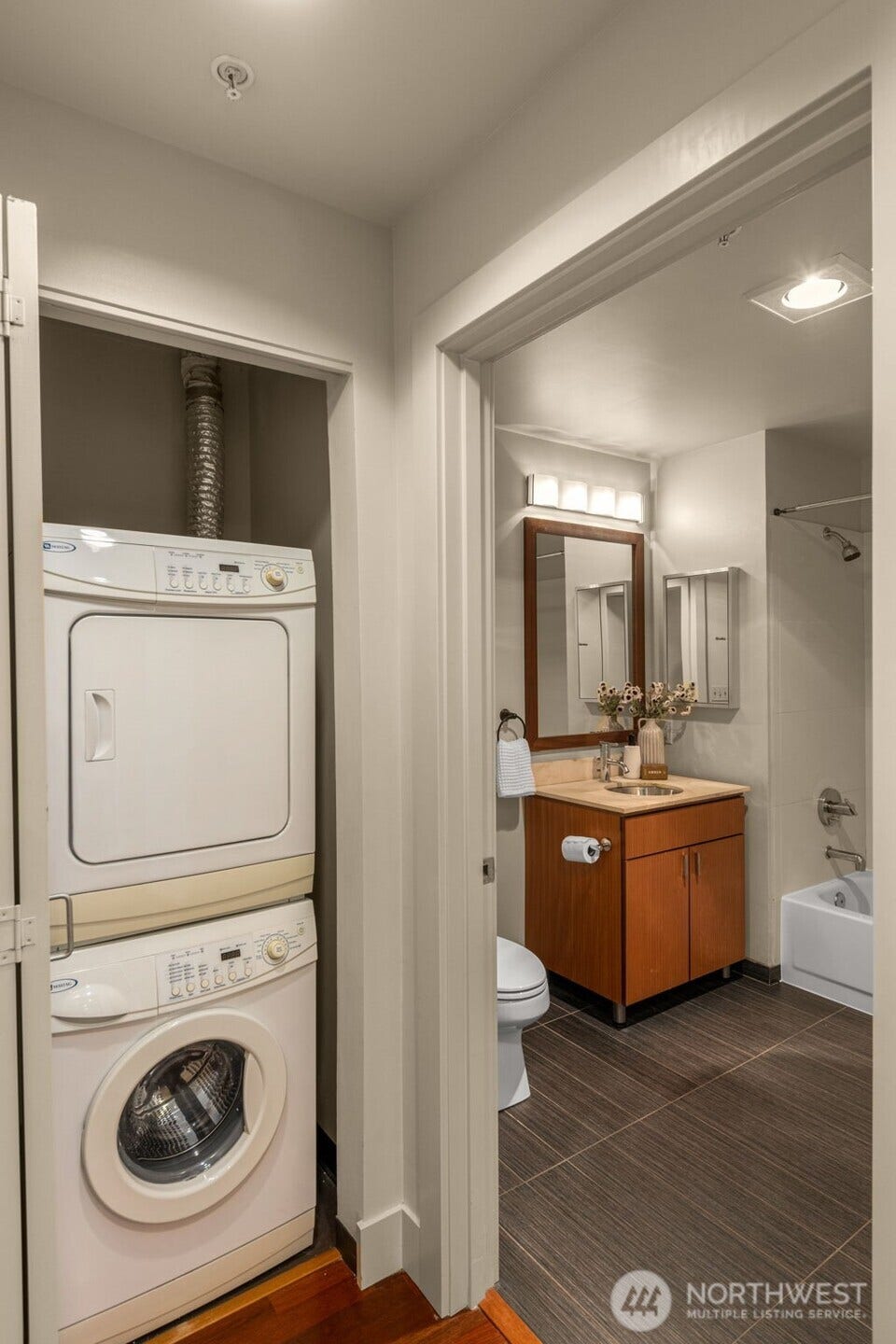 1711 E Olive Way, #413, Seattle, WA 98102
