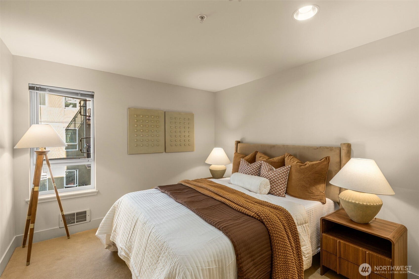 1711 E Olive Way, #413, Seattle, WA 98102