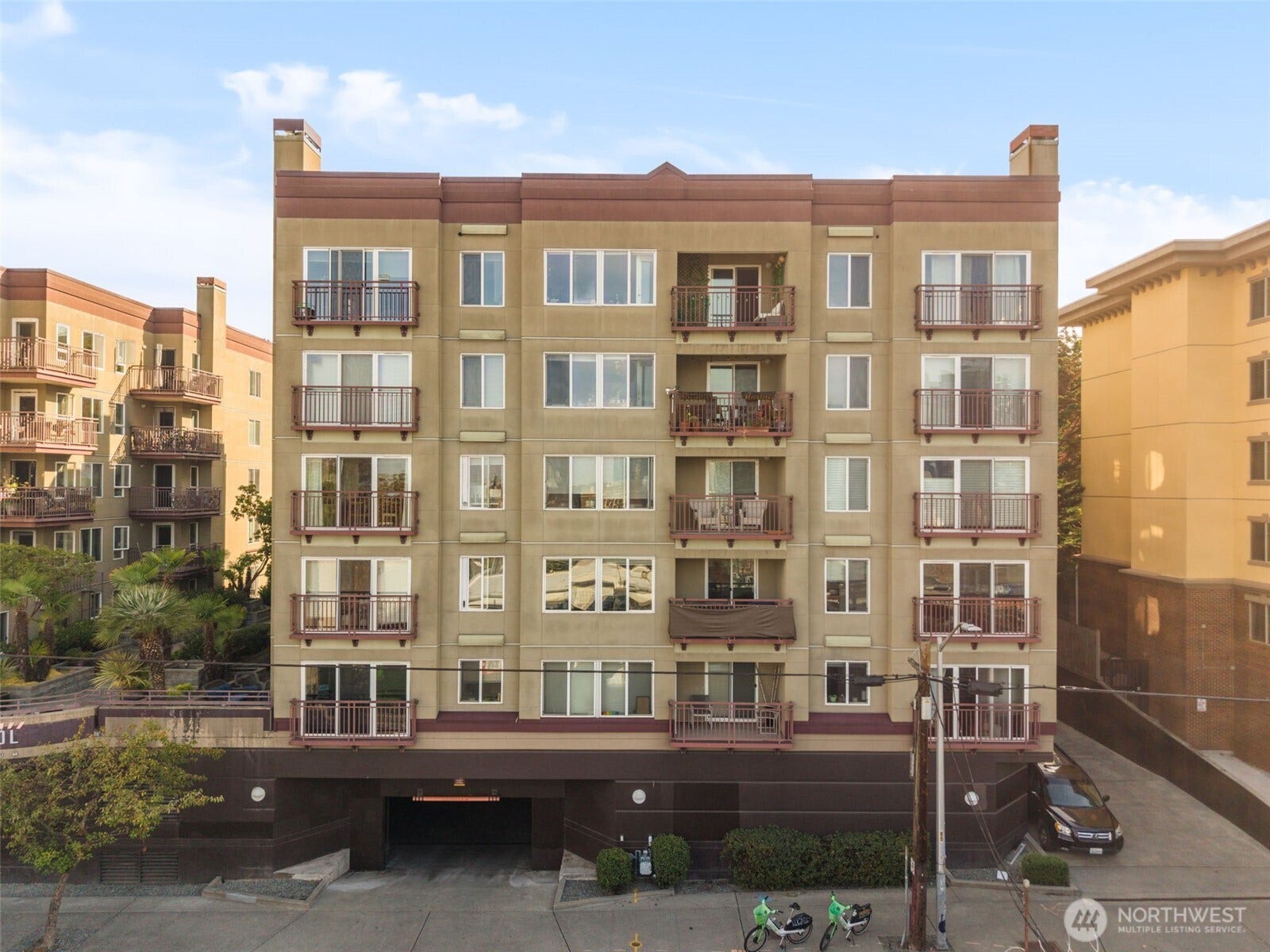 1711 E Olive Way, #413, Seattle, WA 98102