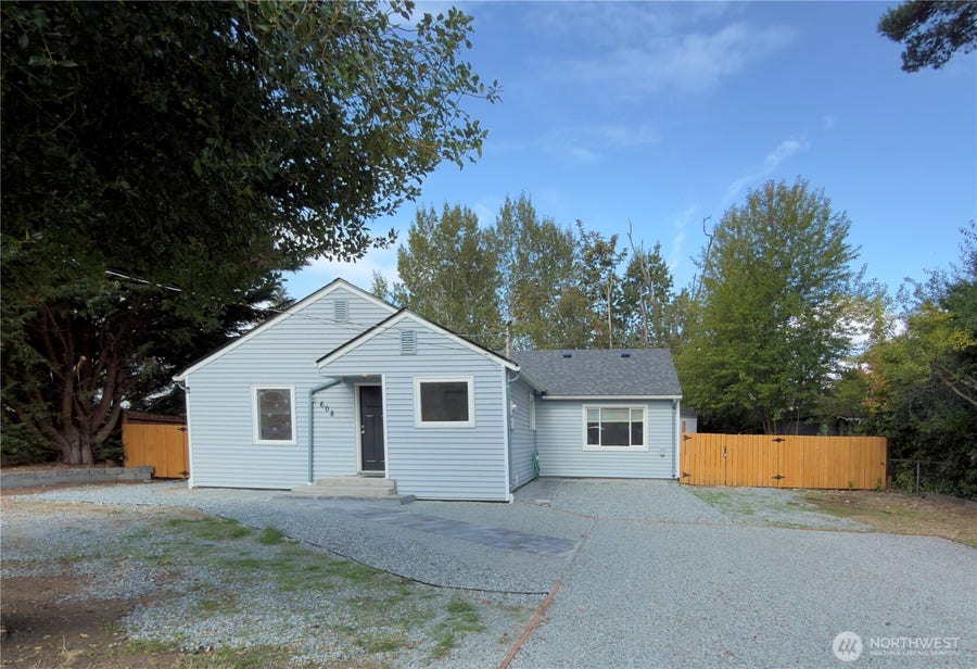 Property photo for 608 SW 142nd Street, Burien, WA