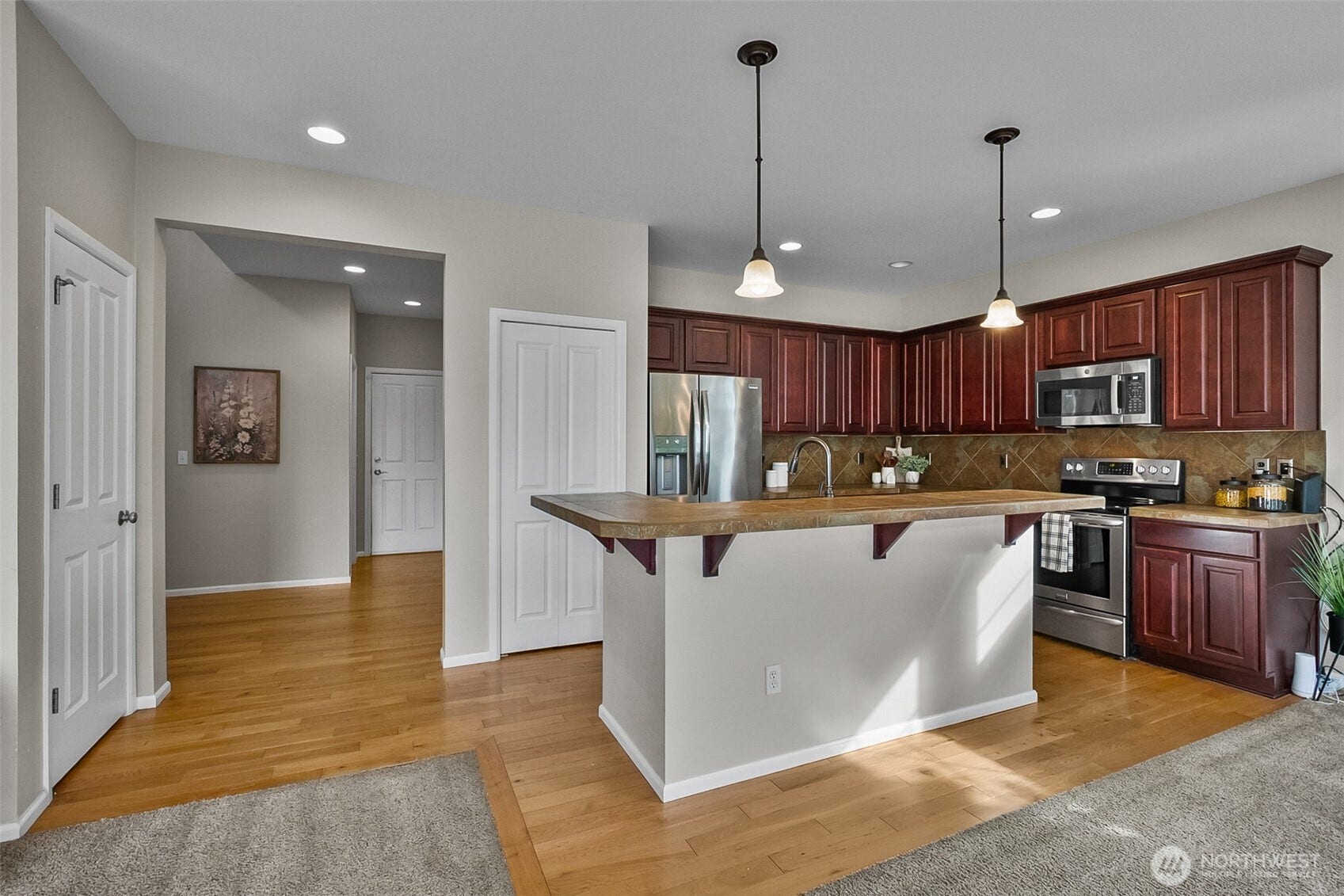 1128 77th Drive SE, Lake Stevens, WA 98258