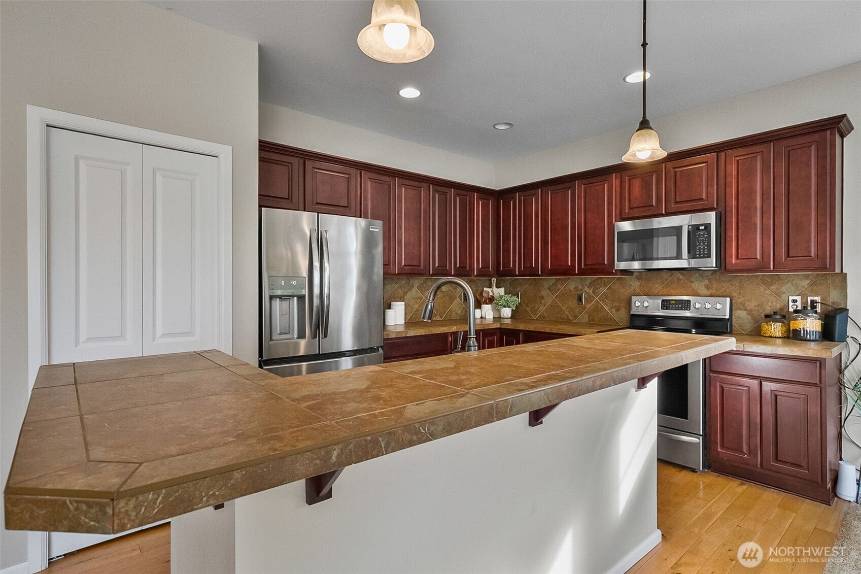 1128 77th Drive SE, Lake Stevens, WA 98258