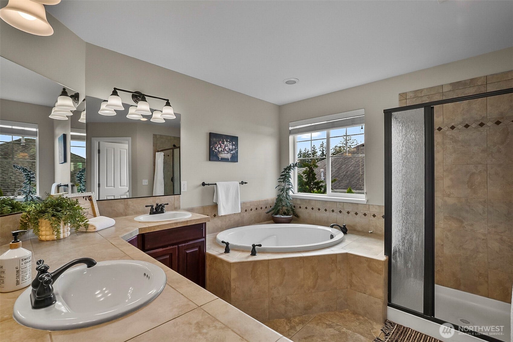 Master Bath- garden tub and shower