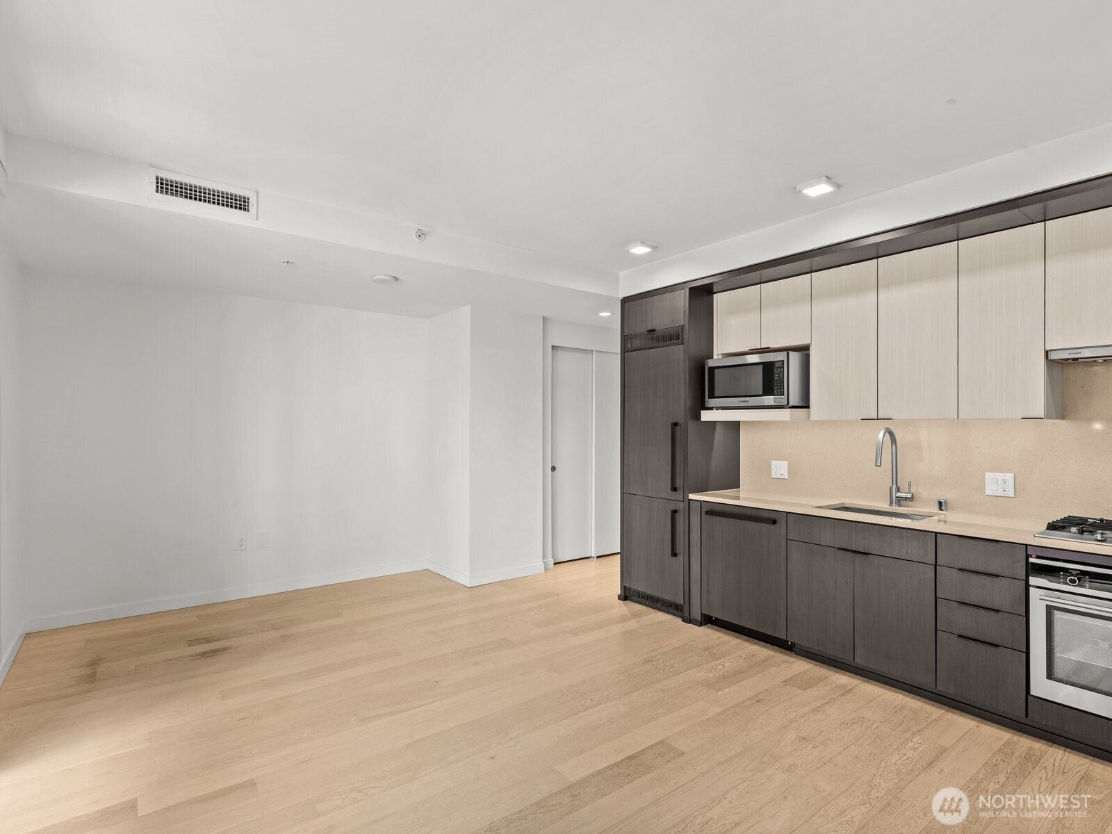 The space allows for so much flexibility with furniture arrangements.