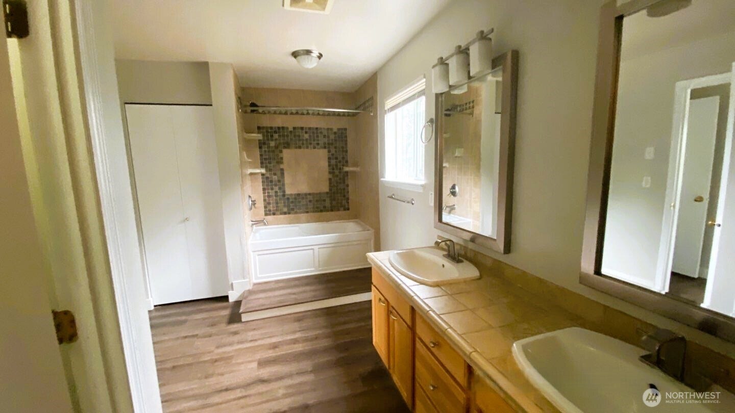 1116 Williams Street NW, Orting, WA 98360 1116 Williams Street NW, Orting, WA 98360