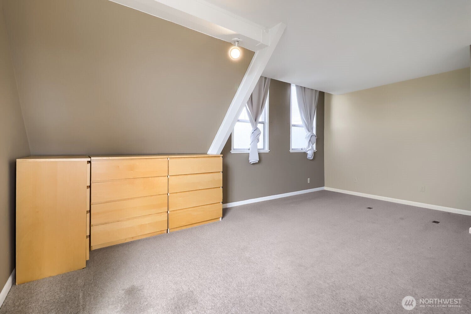 803 NE 72nd Street, Seattle, WA 98115