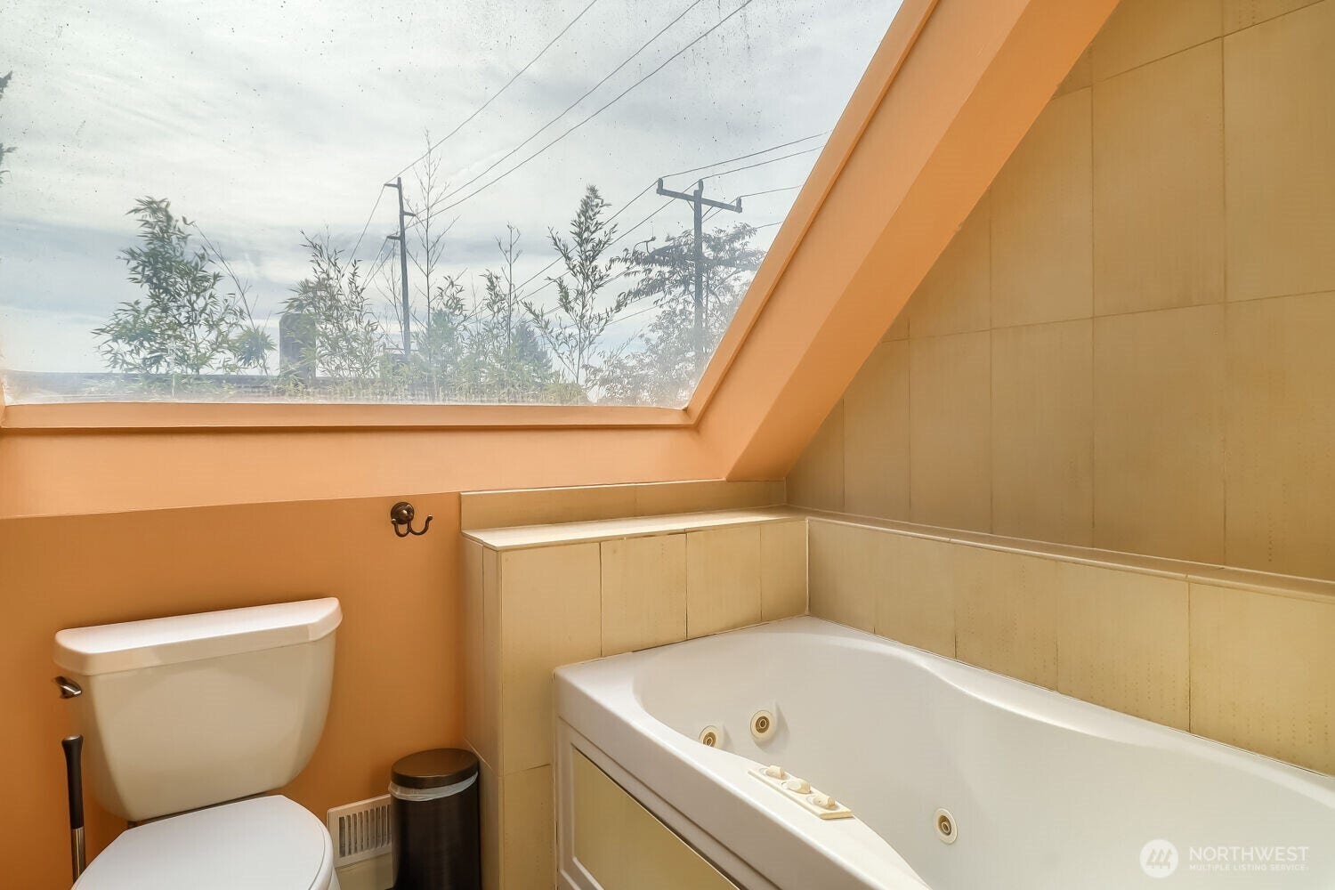 803 NE 72nd Street, Seattle, WA 98115