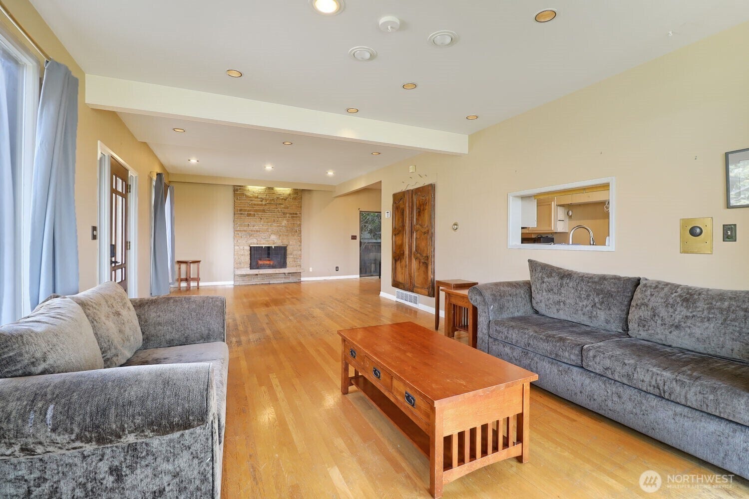 803 NE 72nd Street, Seattle, WA 98115