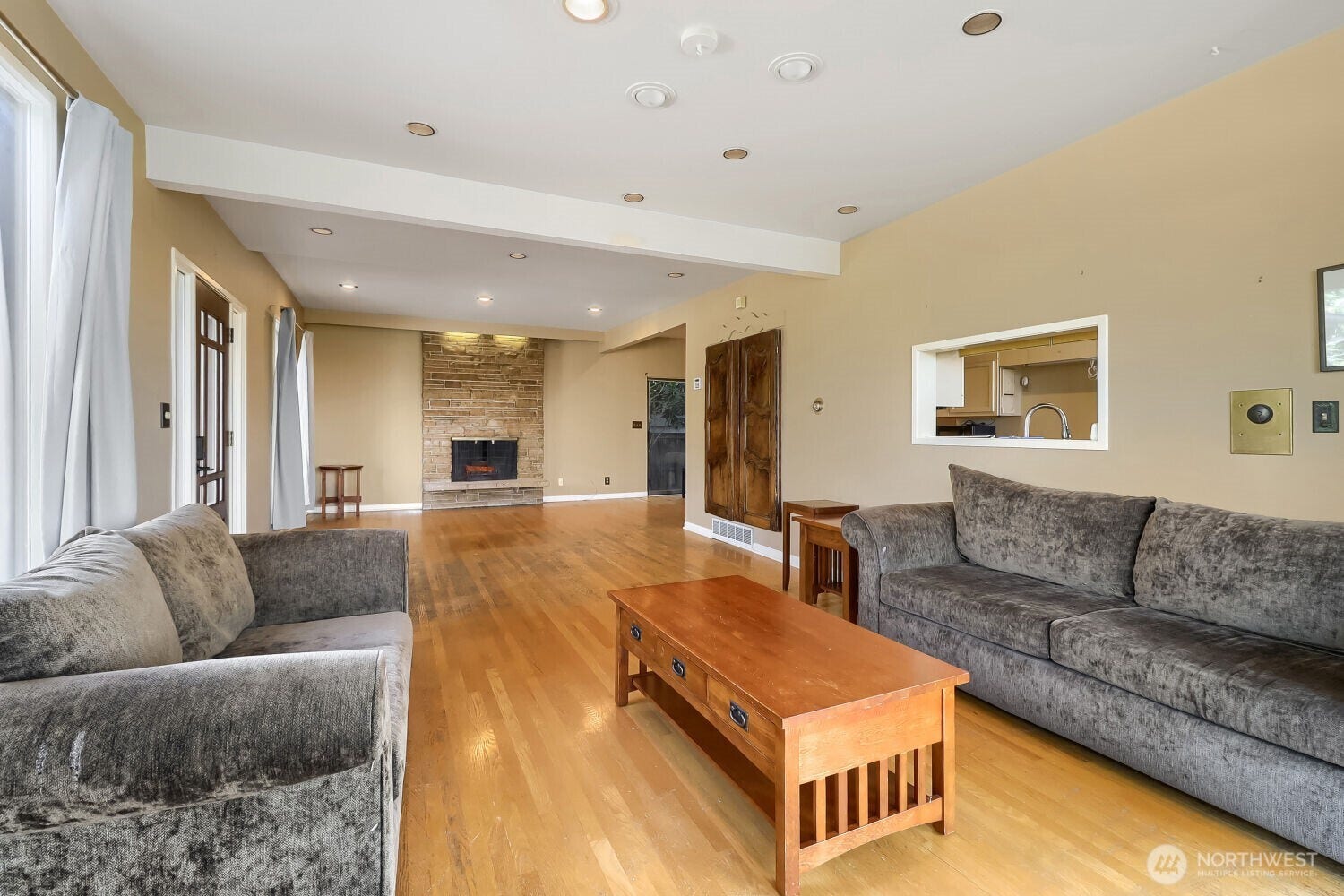 803 NE 72nd Street, Seattle, WA 98115