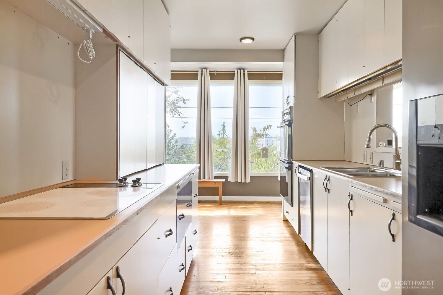 803 NE 72nd Street, Seattle, WA 98115