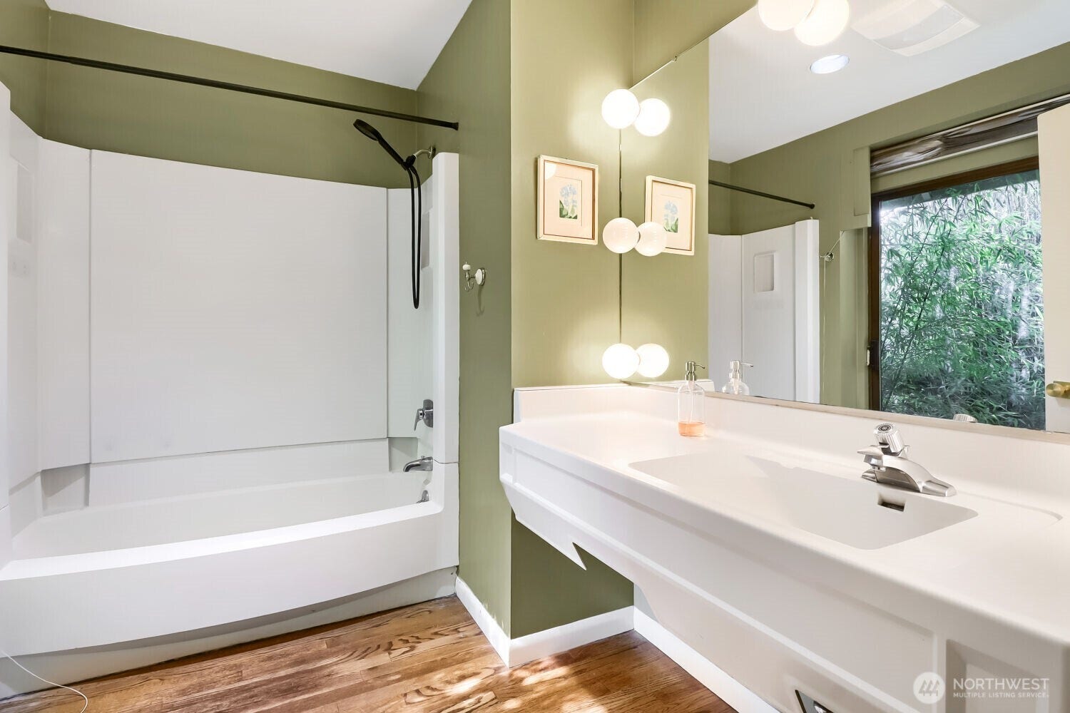 803 NE 72nd Street, Seattle, WA 98115